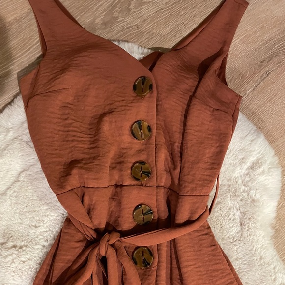 Rust colored jumpsuit - Picture 2 of 2